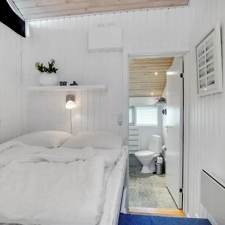 Holiday home Arwen - 200m From The Sea In Nw Jutland By Interhome *