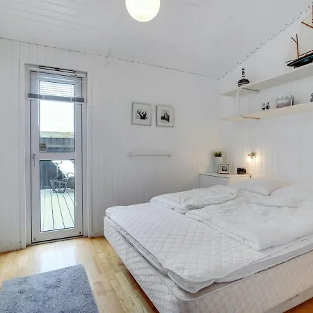 Holiday home Arwen - 200m From The Sea In Nw Jutland By Interhome *