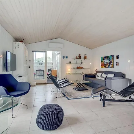 Holiday home Arwen - 200m From The Sea In Nw Jutland By Interhome Blokhus